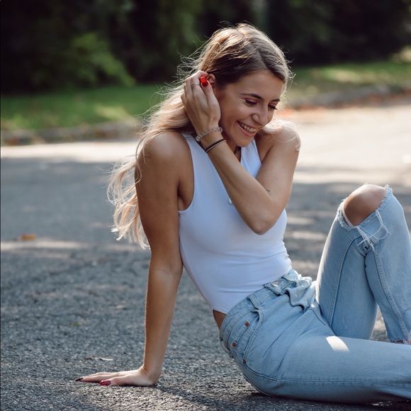 MEET YOUR POSHER - Picture 1 of 1